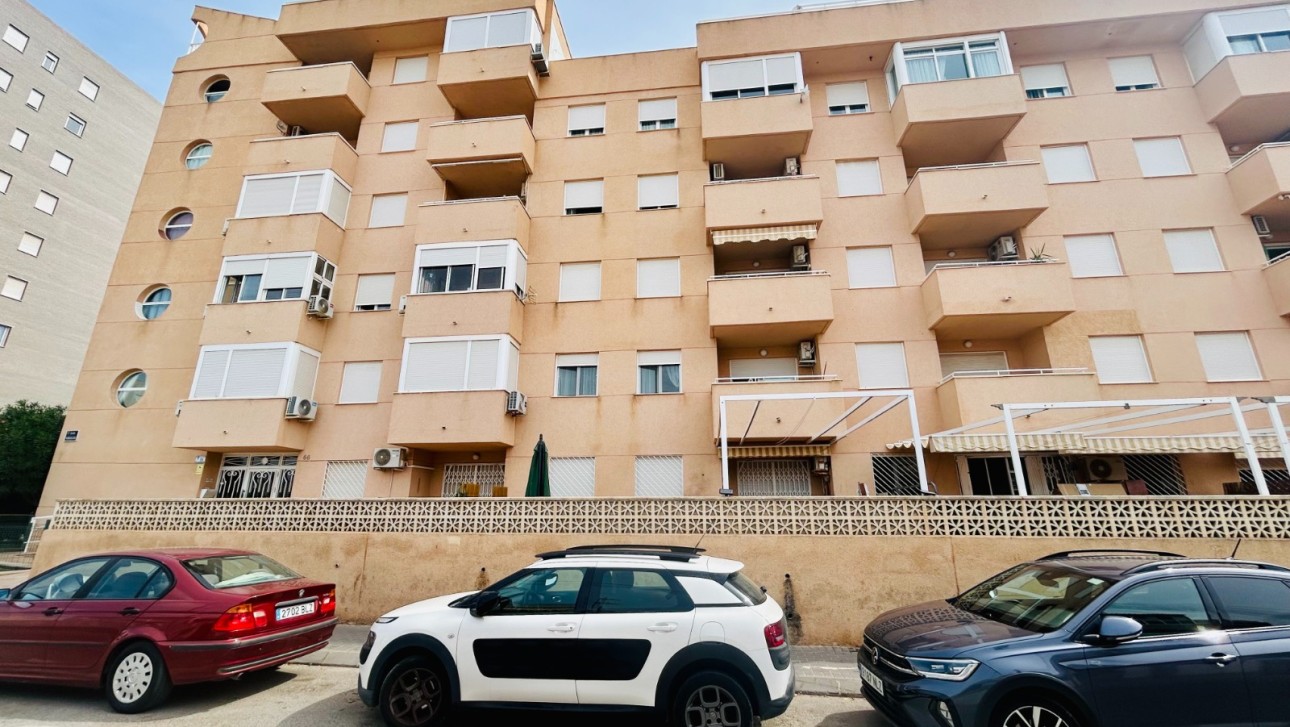 Resale - Apartment - Torrevieja - Nueva Torrevieja