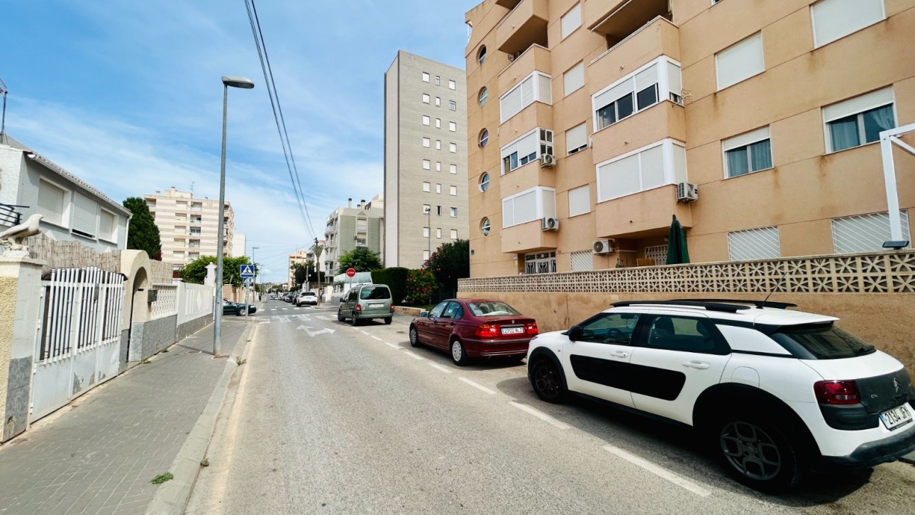 Resale - Apartment - Torrevieja - Nueva Torrevieja