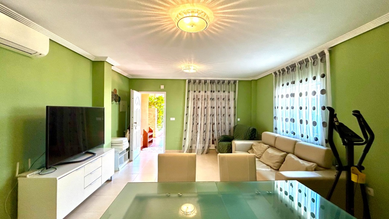 Resale - Townhouse - Orihuela Costa - La Zenia