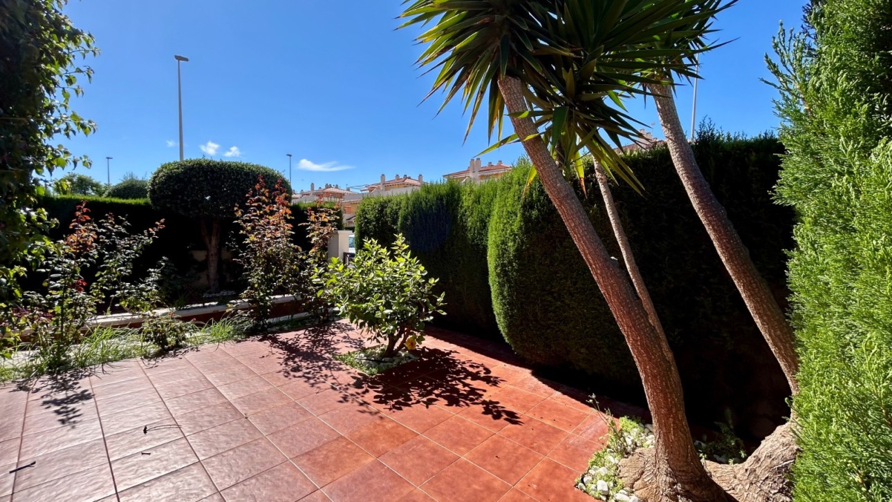 Resale - Townhouse - Orihuela Costa - La Zenia
