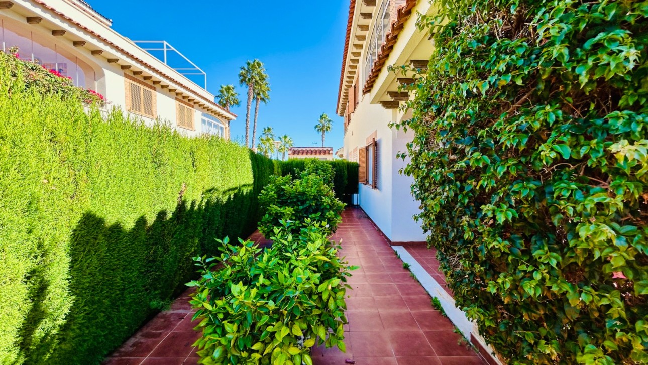 Resale - Townhouse - Orihuela Costa - La Zenia