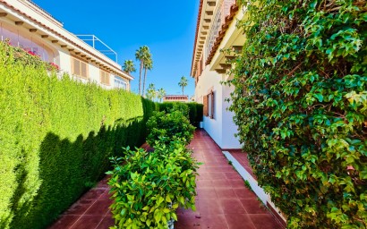 Resale - Townhouse - Orihuela Costa - La Zenia