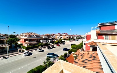 Resale - Townhouse - Orihuela Costa - La Zenia