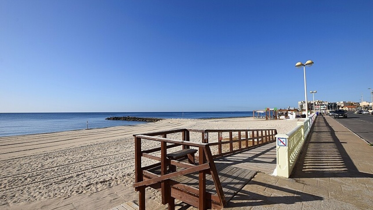Resale - Apartment - Torrevieja - Playa de los Locos