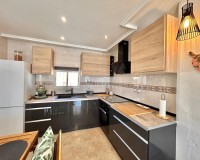 Resale - Villa - Orihuela Costa - Villamartin area